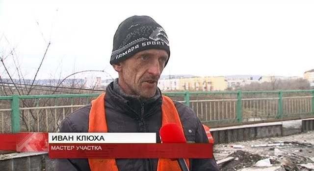 Мост на Чичерина обещают отреставрировать в срок