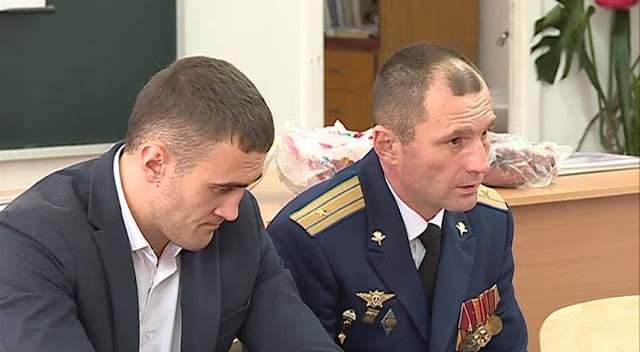 Пример для подражания. Титулованные спортсмены пообщались со школьниками