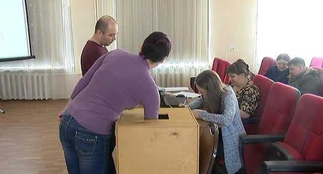 Землей под новый год обзавелись многодетные семьи Уссурийска