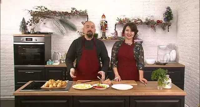 Есть today. 28.12.2018. Готовим профитроли с рыбным муссом