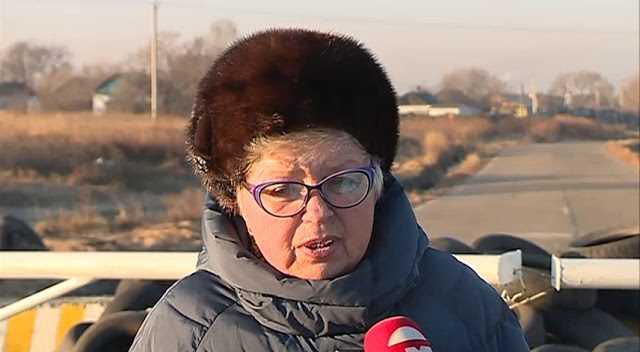 Путь закрыт. Дачникам ограничили короткую дорогу