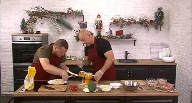 Есть today. 27.12.2018. Готовим пасту с морепродуктами