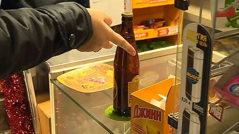 Незаконную продажу пива пресекли в Уссурийске