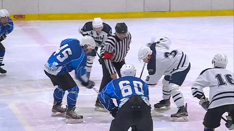 В Уссурийске хоккейные команды открыли краевую спартакиаду трудящихся