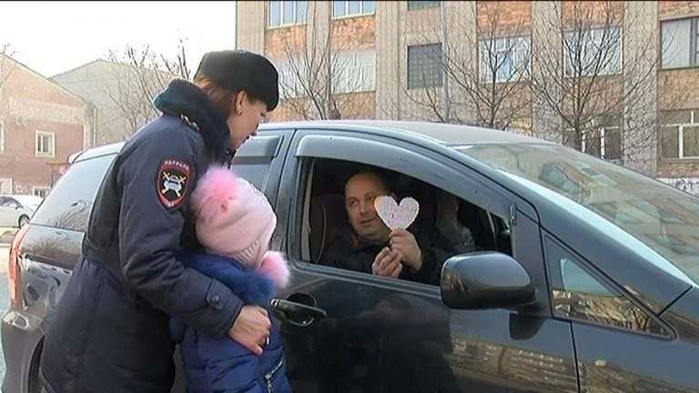 Дедсадовцы провели день с инспекторами дорожного движения