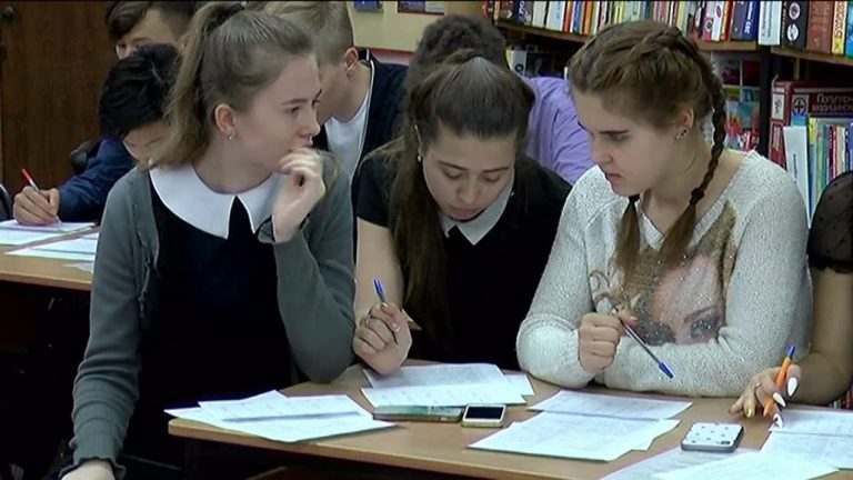 Девятиклассникам 28-й школы рассказали об актуальных профессиях