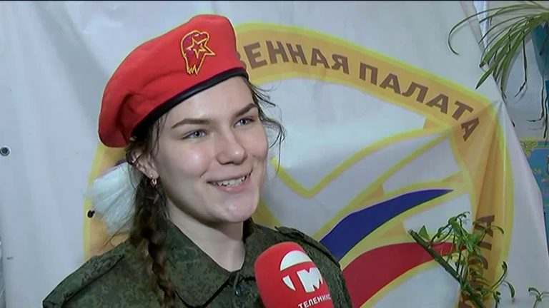 Школьники вступили в ряды казаков