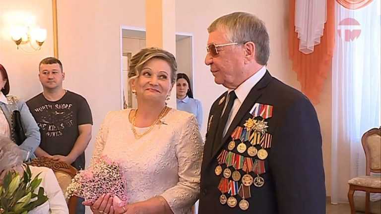 Семья Сошниковых отметила 25 лет совместной жизни