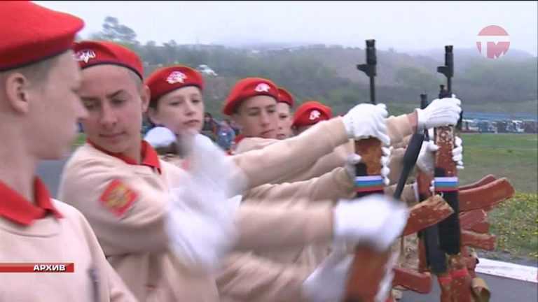 Молодые люди хотят идти в армию, уверены в администрации Уссурийска