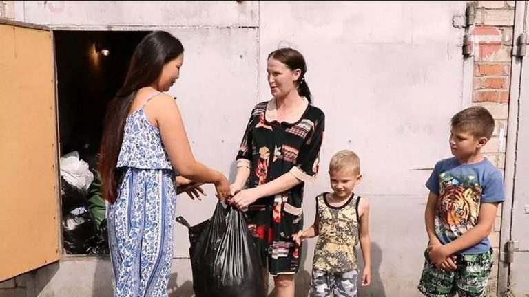 В Уссурийске работает волонтерское движение «Помощь одиноким мамам»