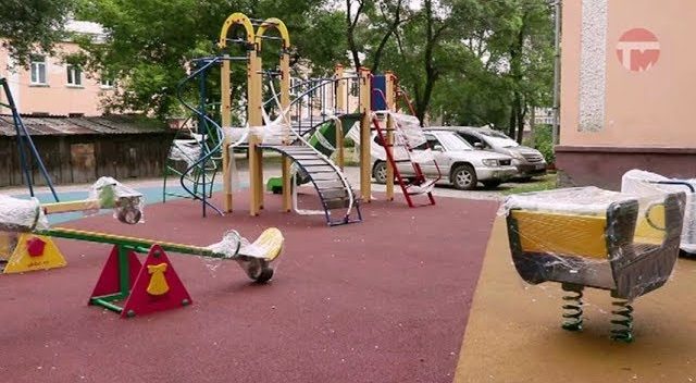В Уссурийске принимают работы по программе «1000 дворов»