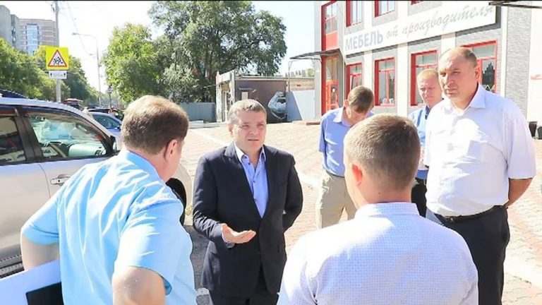 Глава администрации проверил как ведется ремонт городских дорог