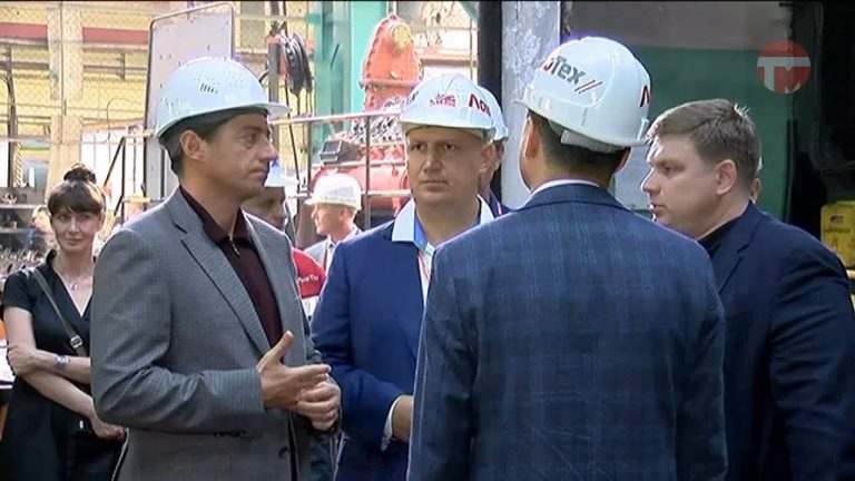Делегация из Москвы приехала на Уссурийский локомотиворемонтный завод
