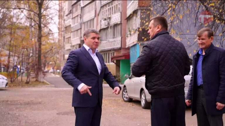 Градоначальник оценил состояние центра Уссурийска на «тройку»
