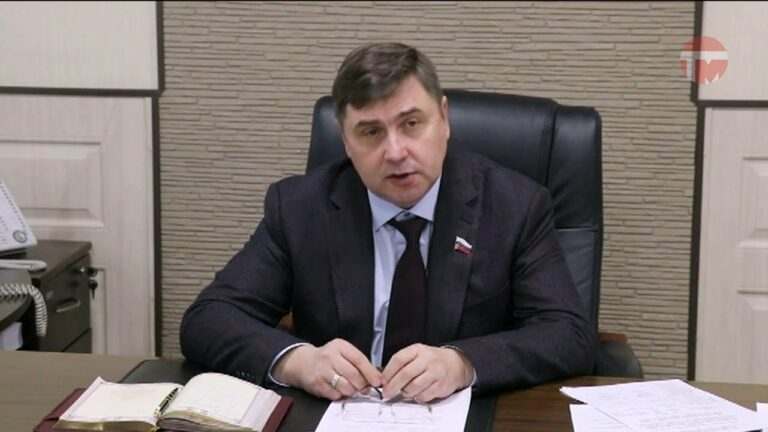 Личный приём жителей провёл председатель Думы Уссурийского округа