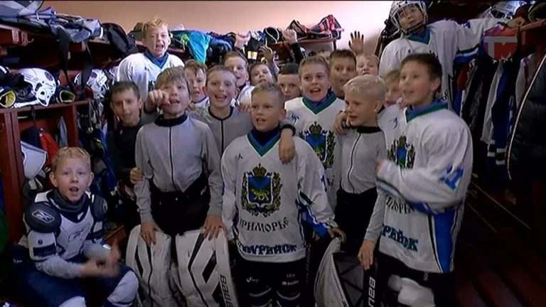 Уссурийская хоккеийная команда «Приморье 2010» впервые обыграла давнего соперника из Благовещенска