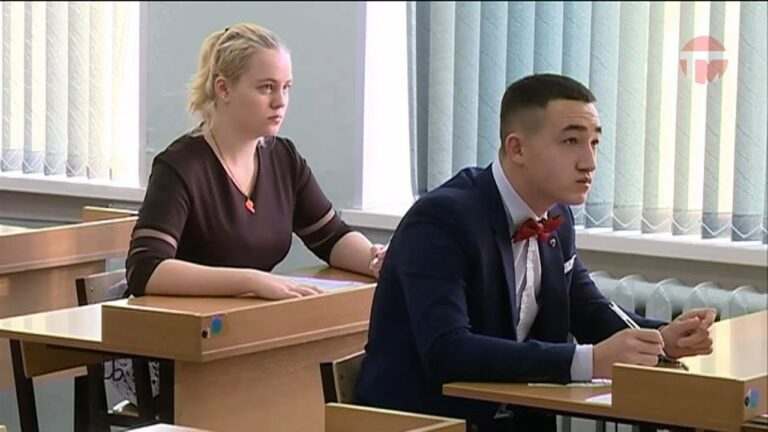 Сегодня все 11-тиклассники страны пишут важное сочинение