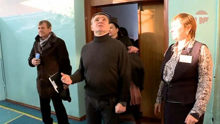 Рейд по школам и детским садам провел глава Уссурийска