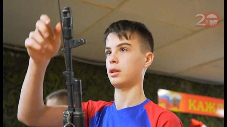 Уссурийские школьники сразились в игре «Щит Родины»
