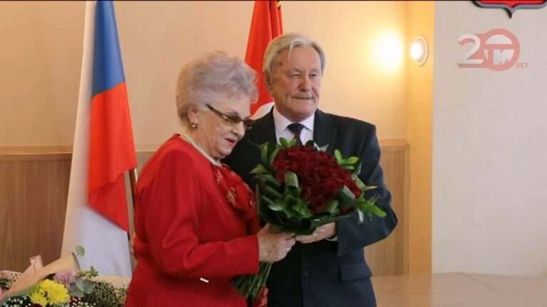 85-летний юбилей отметила почетный гражданин Уссурийска Валентина Децик