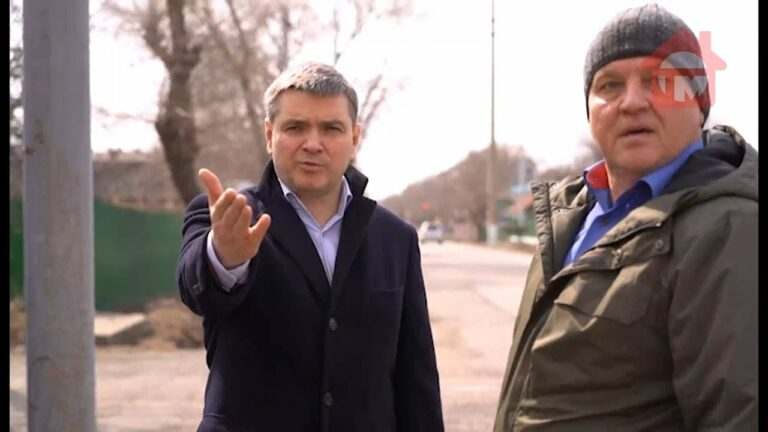 Глава Уссурийска провел выездное совещание по центральным улицам города