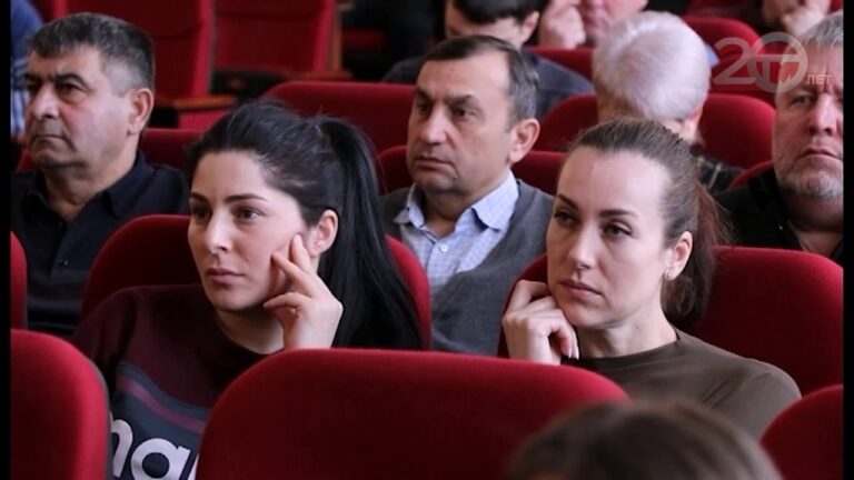 Развитие сельского хозяйства обсудили в администрации округа