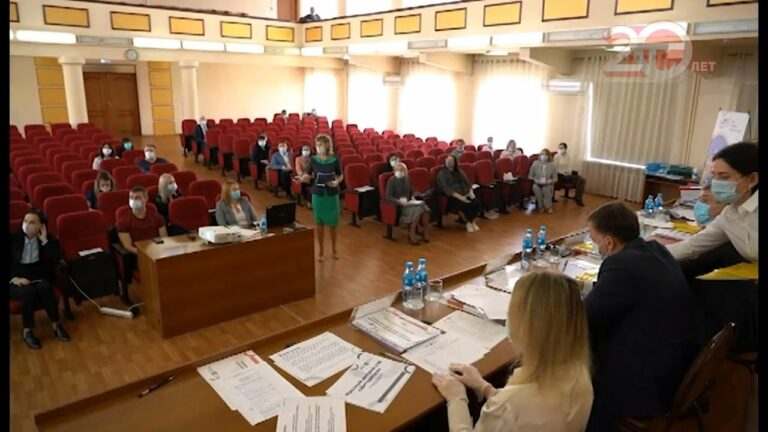 Предприниматели из Уссурийска получили сертификаты на суммы до 300 тысяч рублей