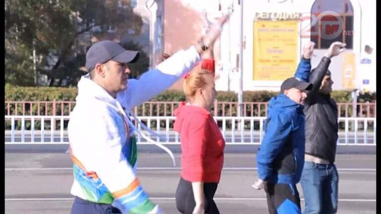 Спортсмены Уссурийска отметили День Приморского края зарядкой на площади