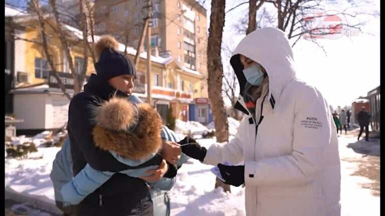 Cоциальная акция «Не забудь поздравить маму» пошла в Уссурийске