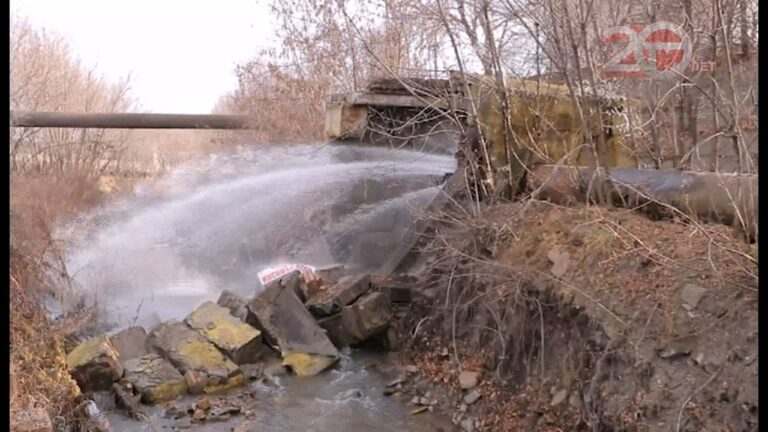 Порыв на водоводе в районе улицы Садовой произошел сегодня утром