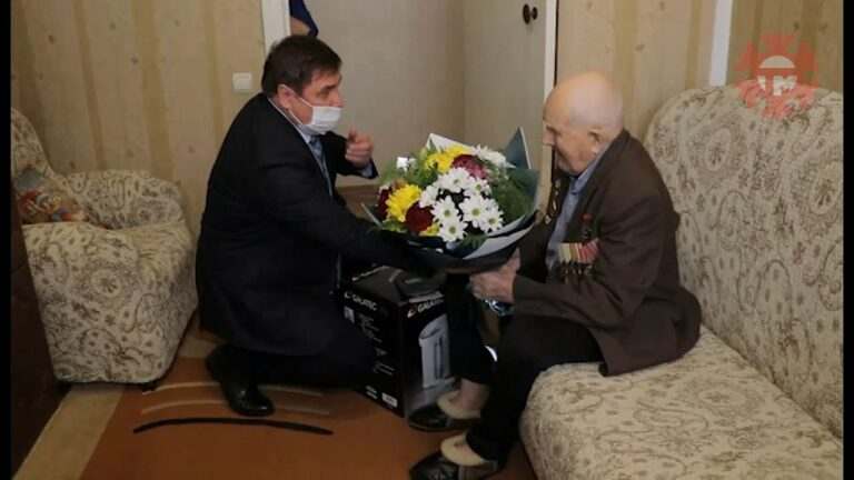 Остался один. Участника Сталинградской битвы поздравили с 78-летием памятной даты