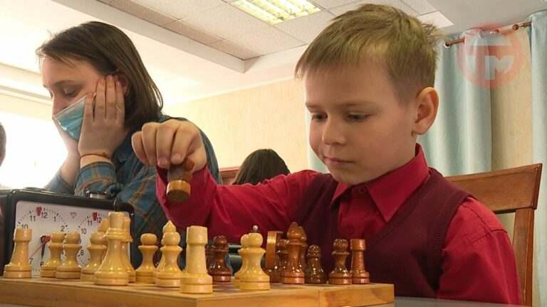 Началось личное первенство Уссурийского городского округа по шахматам среди школьников