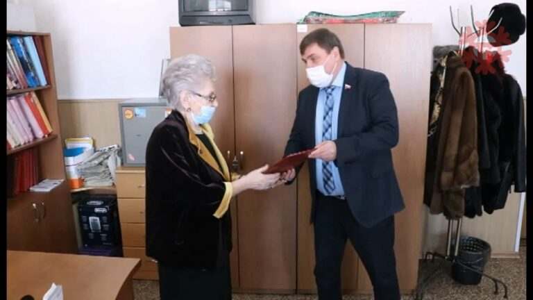 Почетный житель Уссурийска Валентина Децик отмечает день рождения