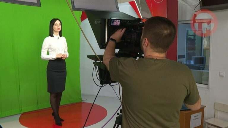 День метеоролога отметила ведущая прогноза погоды на Телемиксе))