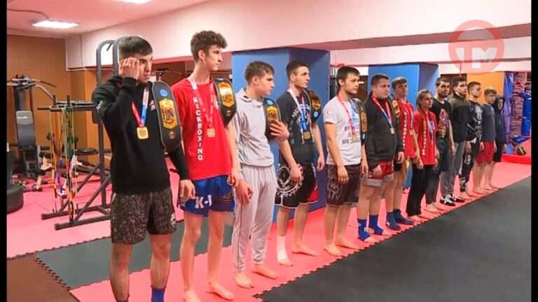 8 золотых медалей привезли кикбоксеры с дальневосточных соревнований