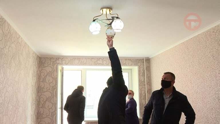 На Штабского, 23 комиссия осмотрела квартиру, которая положена детям-сиротам