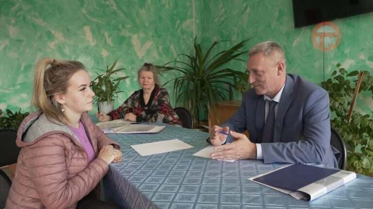 Общественную приемную депутата ЗакСобрания края Сергея Кузьменко открыли в Новоникольске