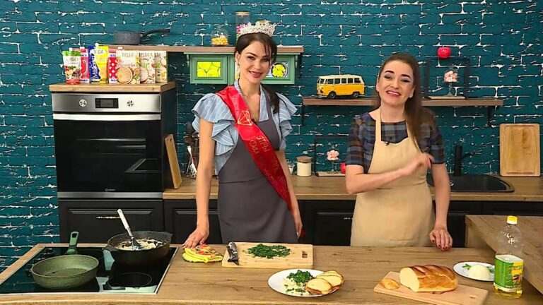 Есть today. 25.05.2021. Куриная грудка с грибами под сливочным соусом