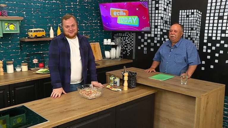 Есть today. 27.05.2021. Салат с копчёной курицей