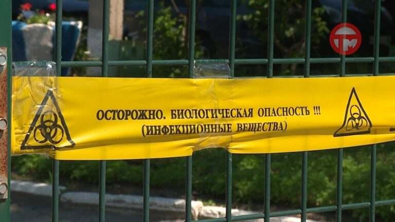 Больше 10 тонн воды доставили в стационар для больных коронавирусом в Уссурийске