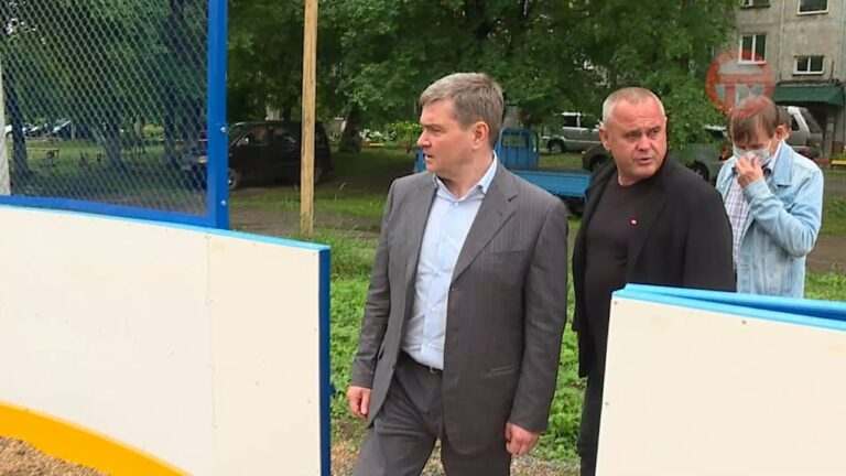 Глава Уссурийска осмотрел район Доброполья