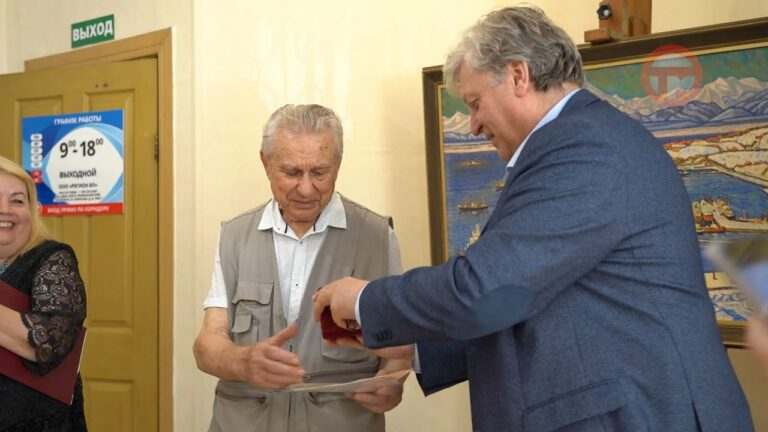 Юбилей в доме художника. Выставка в честь девяностолетия