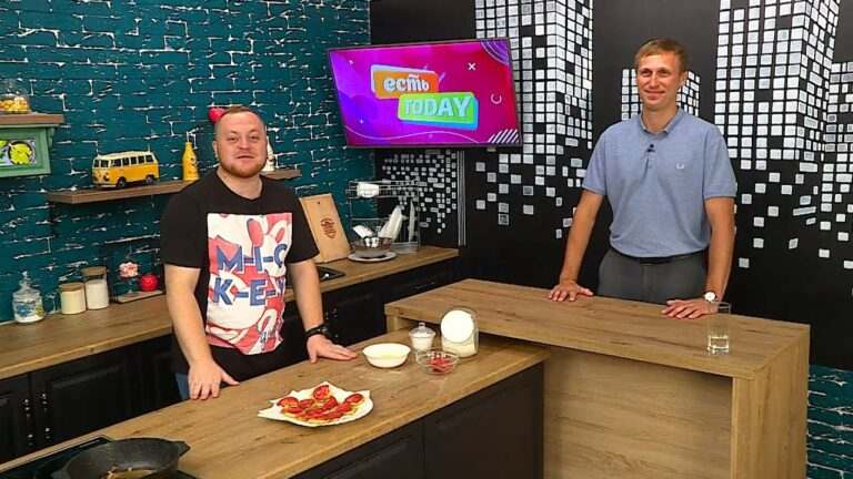 ЕСТЬ Today. 02.08.2021. Оладьи из цукини