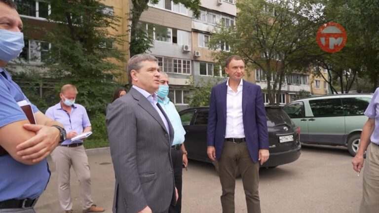 Центральные улицы Уссурийска осмотрел глава округа
