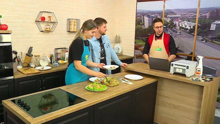 ЕСТЬ Today. 27.10.2021. Рубленные котлеты и салат