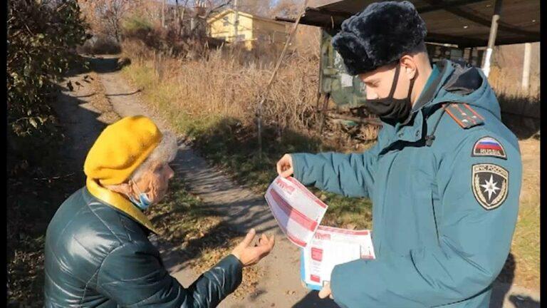 Пожарные инспекторы осмотрели дачи на Пивзаводе