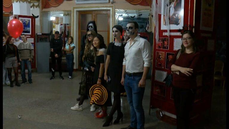 Ночь кошмаров устроили в Драматическом театре Восточного военного округа