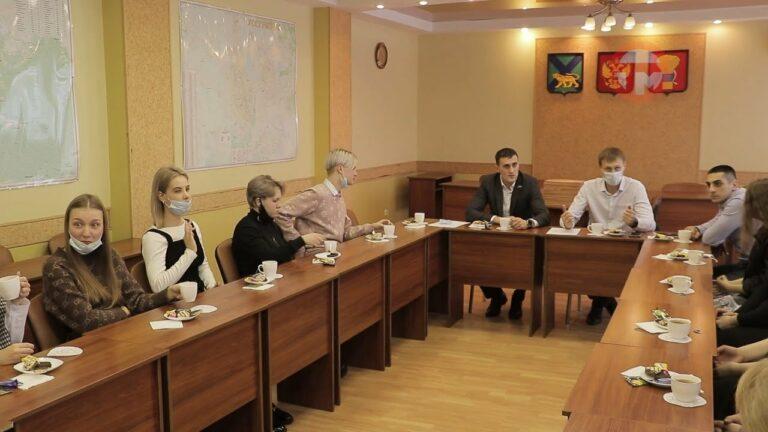Добровольцев-медиков Уссурийска поблагодарили за труд