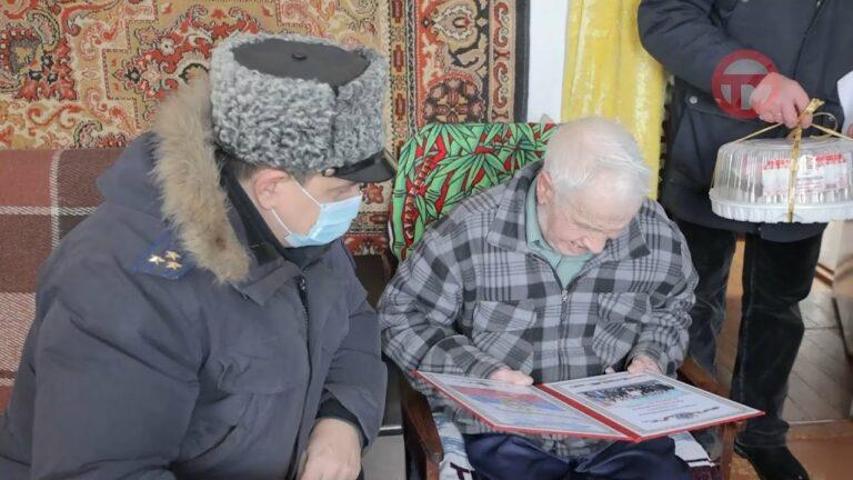 Василию Золотухину из Уссурийска сегодня исполнилось 95 лет