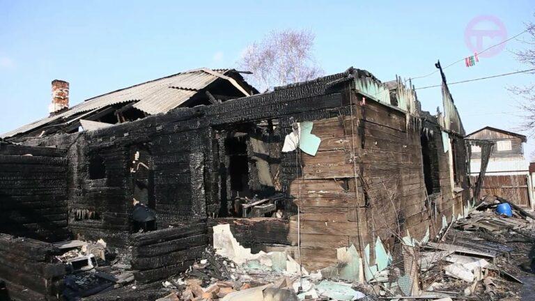 Дом превратился в руины в селе Борисовке. Ночной пожар уничтожил единственное жильё семьи Коваленко